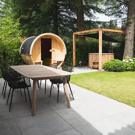 Bed En Wellness Groenrust Holiday home Putten