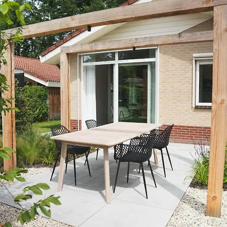 Dom wakacyjny Bed En Wellness Groenrust Putten